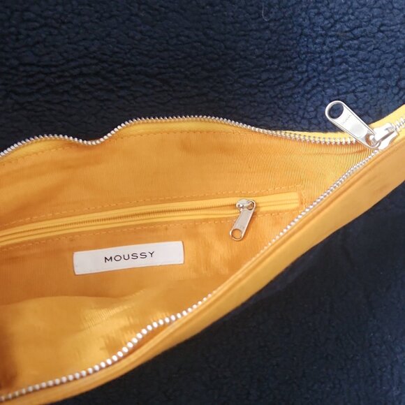 MOUSSY | Rare wristlet teddy bag sherpa navy - Picture 4 of 6